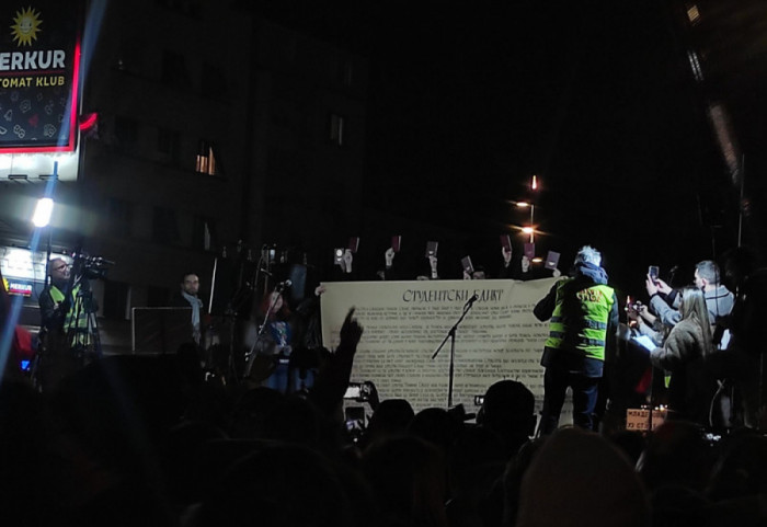 (FOTO/VIDEO) Protest u Nišu: Čitanjem "Studentskog edikta" počeo glavni program