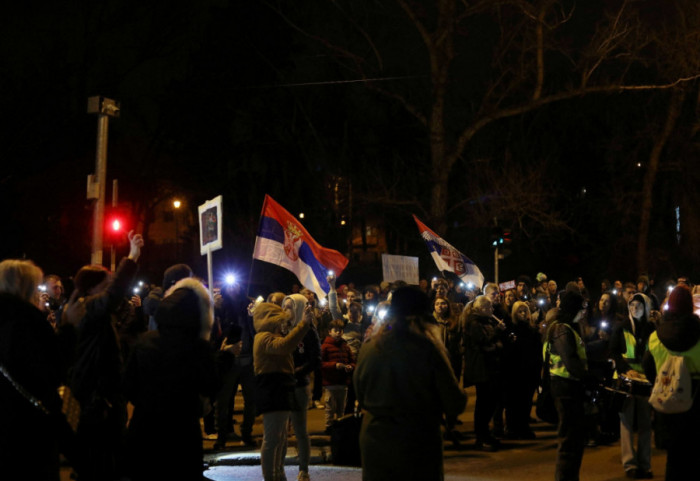 (VIDEO) "Hoćemo pravdu, nećemo pretnje": Protestna šetnja više beogradskih opština do VJT, spojile se sve kolone