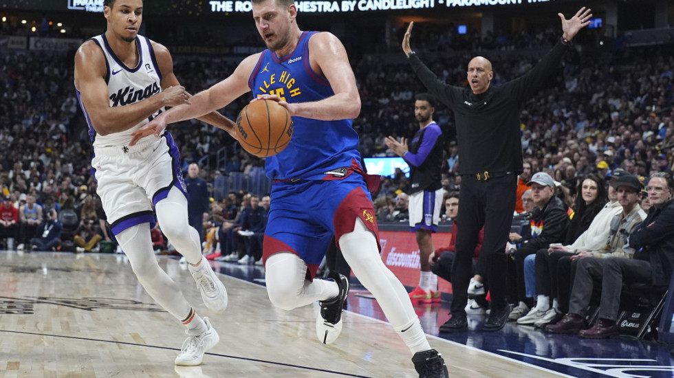 NBA liga promenila evidentiranje šuteva sa velike distance u završnicama četvrtina