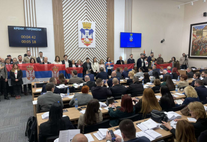 Šapić o incidentu na sednici: Skrnavljenje himne i zastave u Skupštini grada nezapamćen događaj u srpskom društvu