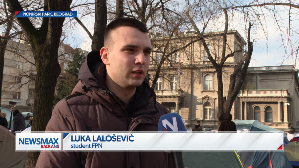 (VIDEO) Studenti prenoćili u Pionirskom parku: "Ostajemo dok nam se zahtevi ne ispune, očekujemo podršku građana"