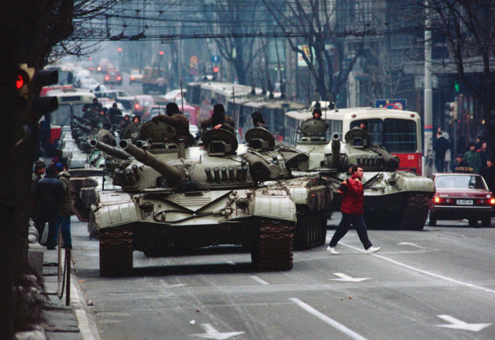 (FOTO) Na današnji dan pre 34 godine prve masovne demonstracije protiv režima Slobodana Miloševića