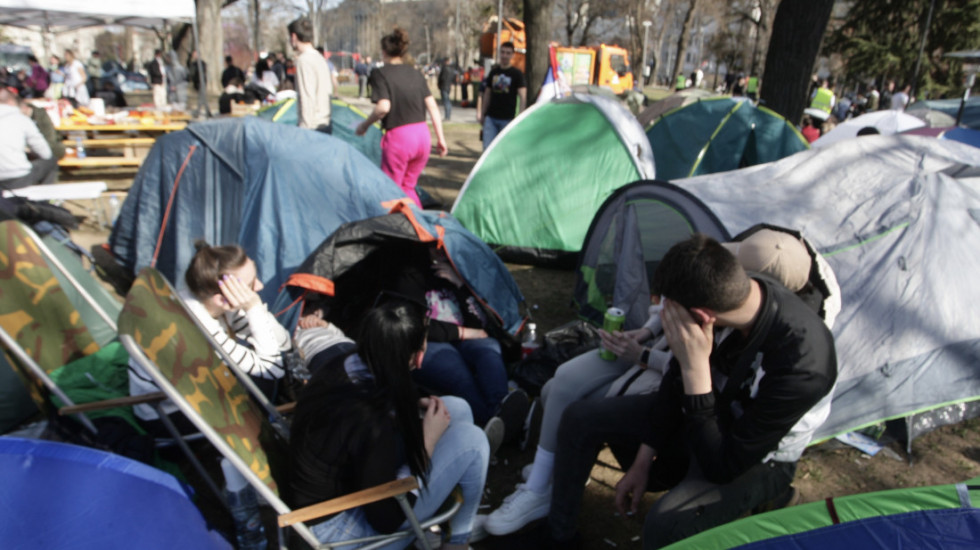 Studenti iz Pionirskog parka nakon incidenta: "Iako pokušavaju da nas ometaju, ne odustajemo od zahteva"