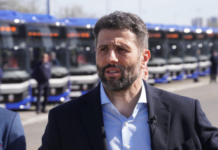 (FOTO) Šapić: Stiglo još 100 novih autobusa u GSP, do kraja 2028. neće biti vozila starijih od tri godine