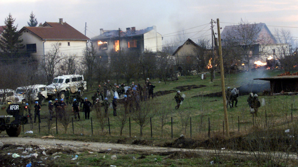 Uništeno 800 kuća, proterano oko 4.000 Srba: Navršavaju se 22 godine od pogroma nad Srbima na Kosovu i Metohiji