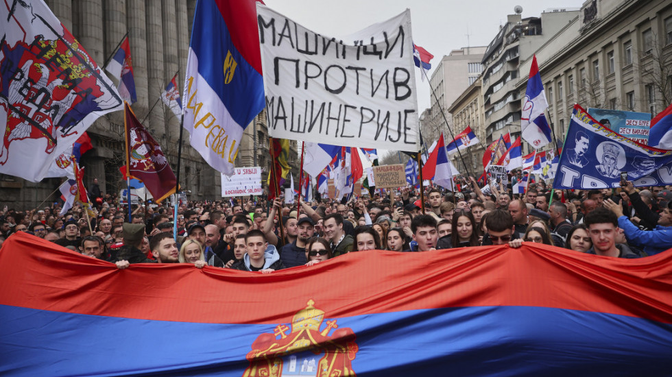 Dekani fakulteta u Novom Sadu traže od nadležnih da odgovore šta je proizvelo zvuk tokom odavanja pošte na protestu