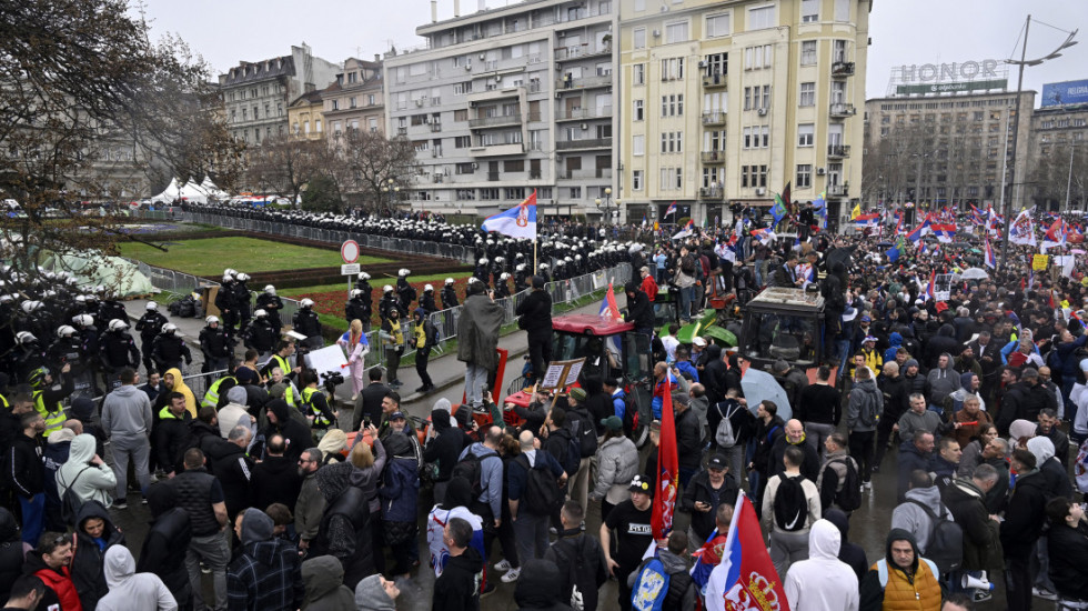 Ministarstvo odbrane odbacuje navode o upotrebi zvučnog topa tokom protesta u Beogradu