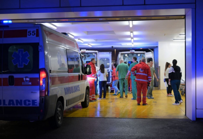 Dve žene teško povređene u udesu na Adi Huji, Hitna pomoć tokom noći intervenisala 112 puta