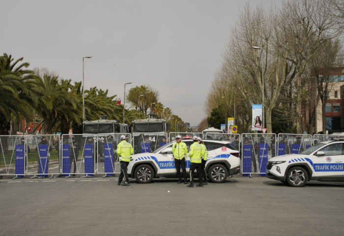 Akcija u Turskoj: Uhapšeno više od 1.000 ljudi u bezbednosnoj operaciji u Istanbulu