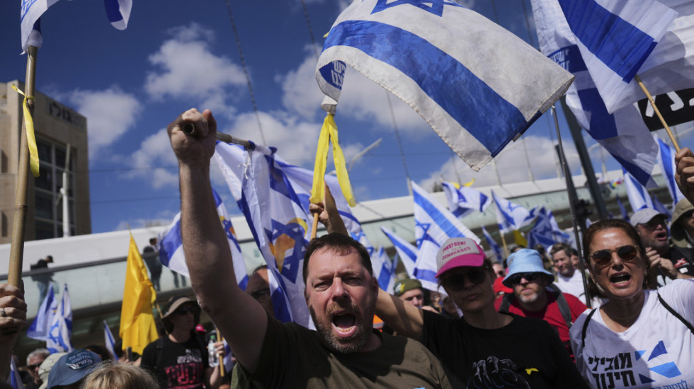 (FOTO) Protesti protiv vlade Netanjahua: U Jerusalimu se sukobili demonstranti i policija, više ljudi uhapšeno