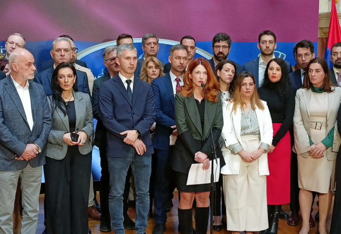 Opozicione stranke o konsultacijama sa Aleksandrom Vučićem: Politički manevar, a ne iskreni dijalog