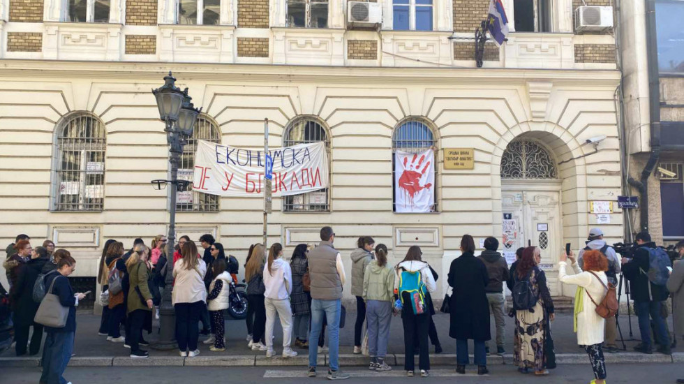 (VIDEO) Emotivna poruka Vukašinove profesorke: "Volela bih da nas ovaj prestrašan događaj konačno ujedini"