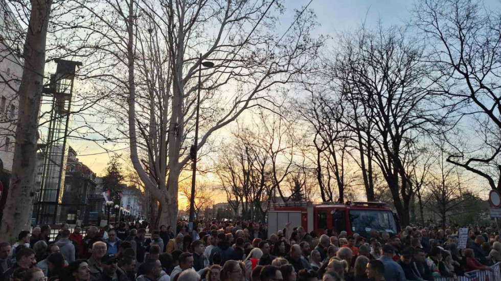 Šestoro primljeno u Klinički centar Niš posle protesta, jedna pacijentkinja zadržana zbog potresa mozga