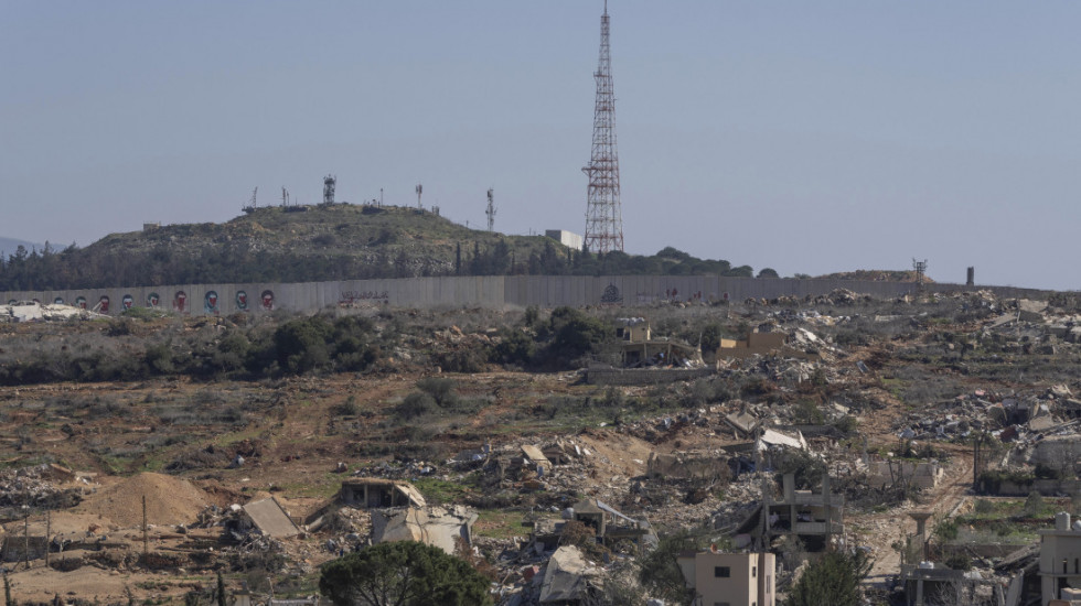 Prvi napad od decembra: Iz Libana ispaljeno pet raketa na Izrael, IDF odgovorio artiljerijskom vatrom