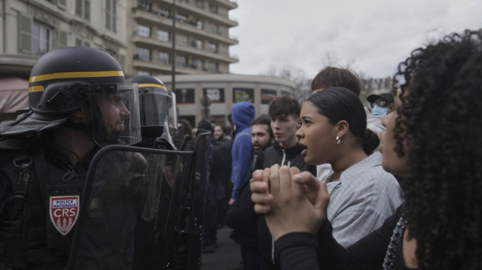 Propalestinski demonstranti pokušali da blokiraju fabriku oružja u Marseju: Uhapšeno oko 100 njih