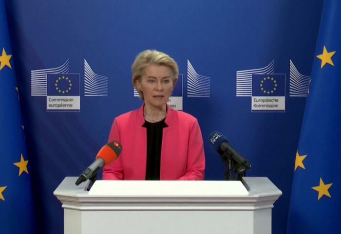 Fon der Lajen: EU spremna da uvede sankcije Putinu kad i SAD