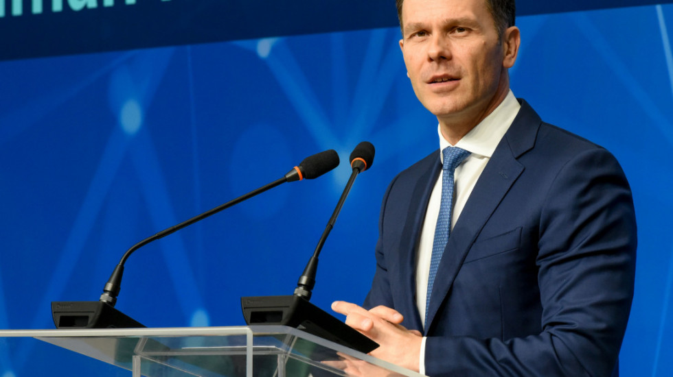 Mali: Za 16 sati uneto 800.000 računa u aplikaciju "Uzmi račun i pobedi"