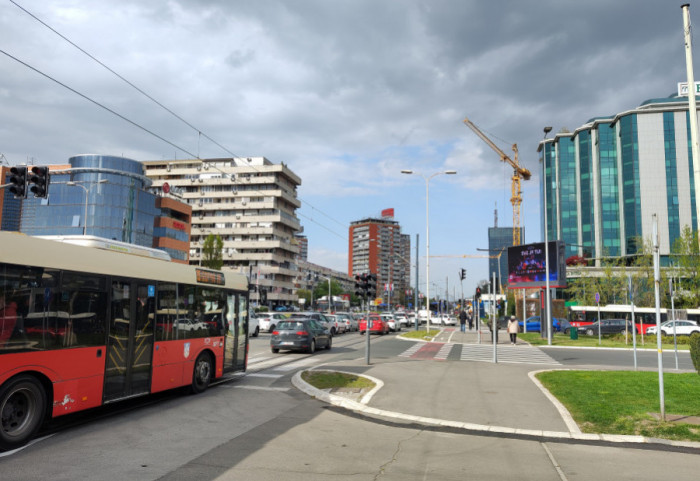 Sve saobraćajnice u Beogradu prohodne, gradski prevoz funkcioniše po redovnom režimu