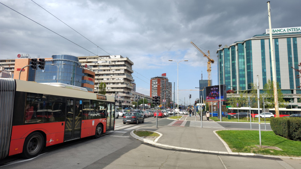 Sve saobraćajnice u Beogradu prohodne, gradski prevoz funkcioniše po redovnom režimu