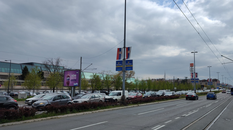 AMSS: Vožnju otežavaju pljuskovi, mokri kolovozi i smanjena vidljivost