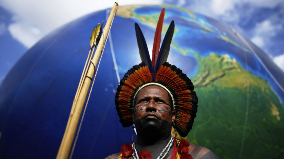 (FOTO) Marš domorodaca u Braziliji poziva na klimatske akcije i očuvanje Amazonije