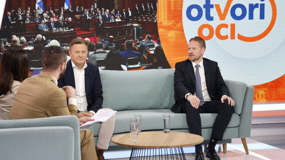 (VIDEO) Gosti Newsmax Balkans o Macutovom ekspozeu: Da li će Srbija dobiti vladu kontinuiteta ili reformi