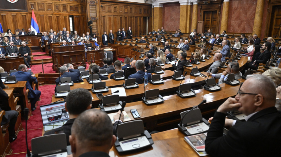 Počelo jesenje zasedanje Skupštine Srbije: Na dnevnom redu 47 tačaka, prva o legalizaciji