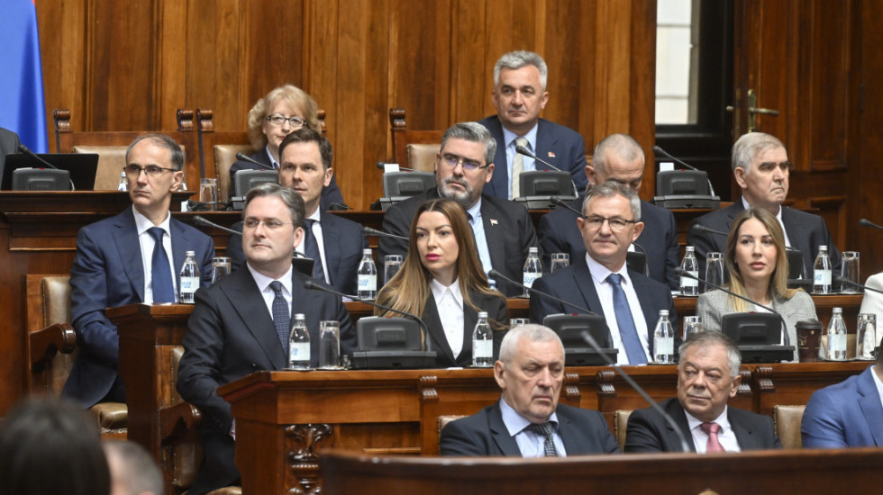 (VIDEO) Srbija dobila novu Vladu, premijer Macut i ministri položili zakletvu