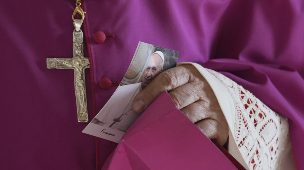 Verski analitičar o favoritima za tron Svetog Petra: Ko ima najveće šanse da postane novi papa