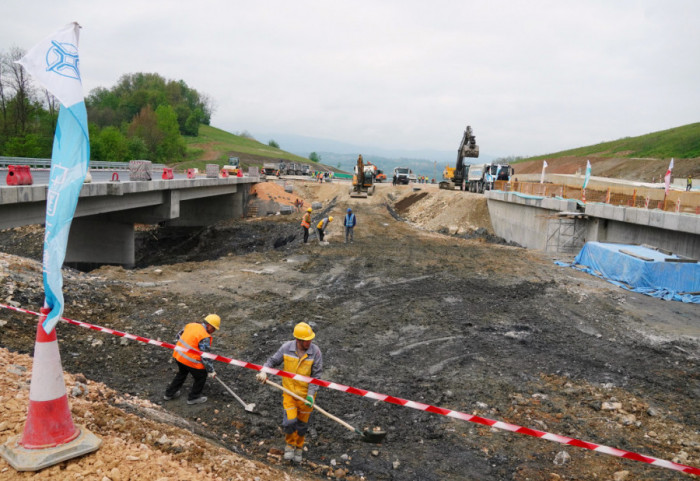 AMSS: Građevinska sezona u jeku, strpljivo na putevima