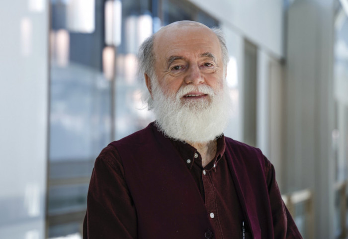 Karikaturista Jugoslav Vlahović gost Sinteze u 21 sat