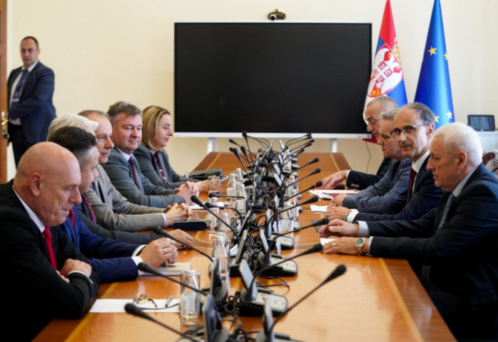 Održan sastanak predstavnika Rektorata Univerziteta u Beogradu i Macuta: Razgovarali o načinima prevazilaženja krize