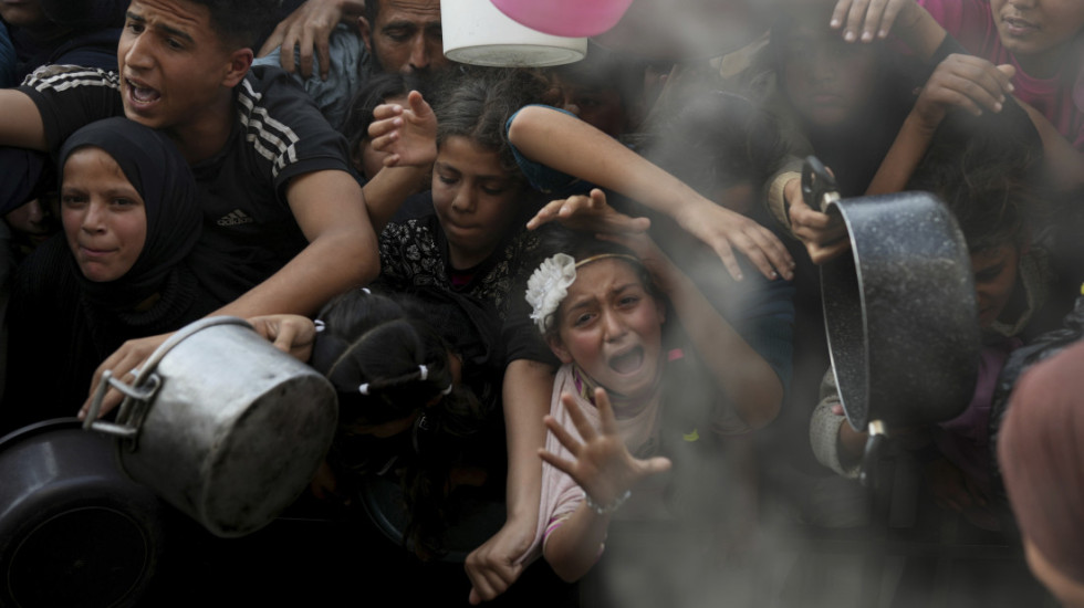 UNRWA: Dostavljanje pomoći Gazi vazdušnim putem je najneefikasniji način