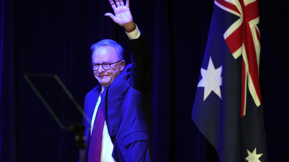 (FOTO) Albaneze prvi premijer Australije koji je osvojio drugi uzastopni mandat za 21 godinu