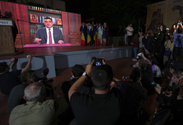 Desničarski kandidat Đorđe Simion vodi u prvom krugu predsedničkih izbora u Rumuniji