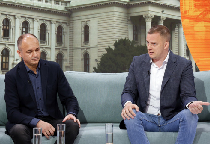 Vuletić smatra da izlazak opozicije na izbore zavisi od studenata, Kapelan da "nije normalno nekog blanko podržati"