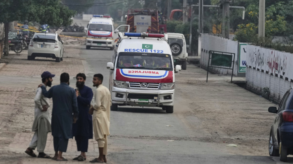 Pakistanski PVO oborio dron u Lahoru, Indija evakuisala hiljade ljudi u blizini granice