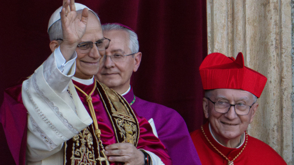 Papa Lav XIV pozvao kardinale da nastave putem pape Franje: "Bio primer potpune predanosti službi"