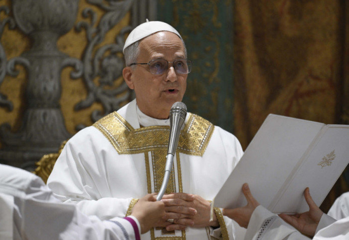 (FOTO) Papa Lav XIV služi prvu misu, govor počeo na engleskom jeziku