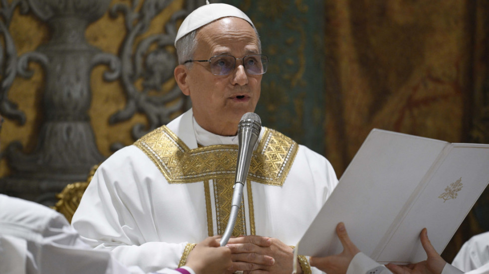 (FOTO/VIDEO) Papa Lav XIV održao prvu misu: "Žalim zbog toga što tehnologija, novac i moć imaju veću vrednost od vere"