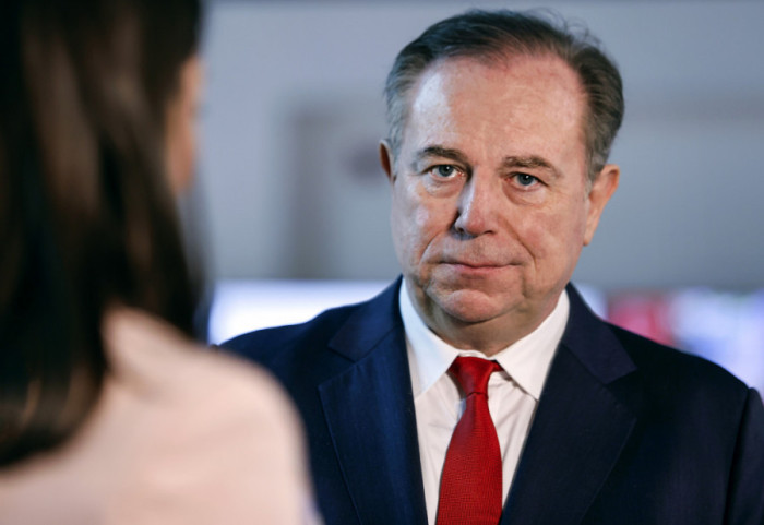 Više od četiti miliona Amerikanaca gledalo Newsmax tokom Trampovog obraćanja Kongresu