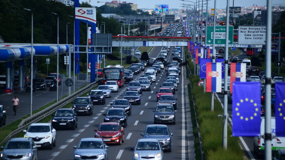 (CENOVNIK) Putarina u Srbiji skuplja u proseku za oko 4,3 odsto po pređenom kilometru