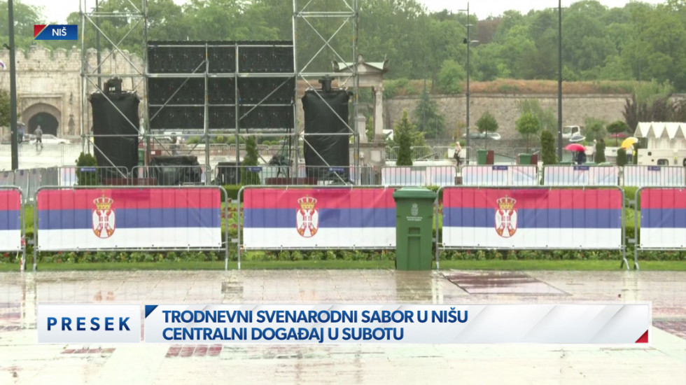 Inspekcija Opštine Medijana u Nišu naložila uklanjanje bine sa Trga kralja Milana, organizatori nastavili sa montiranjem