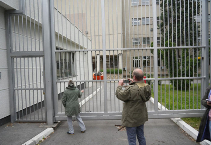 Uprava za izvršenje krivičnih sankcija o profesorki koja štrajkuje glađu i žeđu: Pritvorenica priključena na infuziju