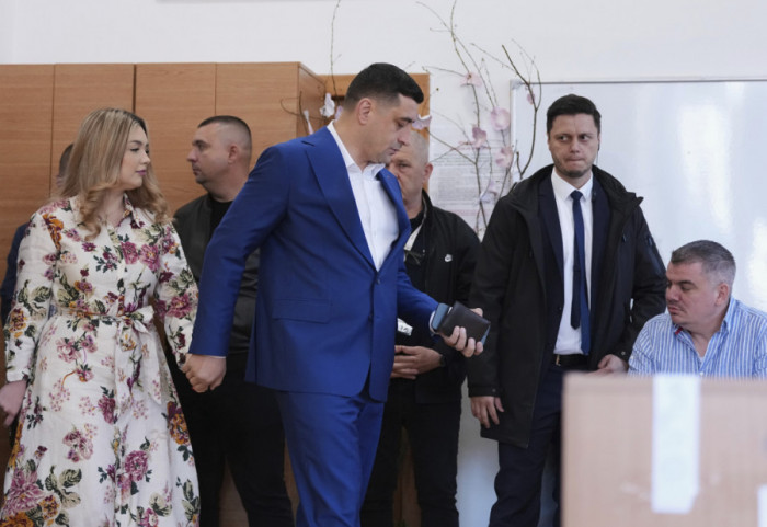 (VIDEO) Simion priznao poraz na izborima, čestitao Danu