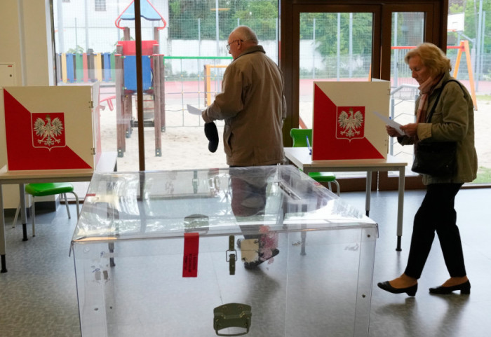 Poljska bira predsednika: U trci 13 kandidata, presudni izbori za premijera Tuska