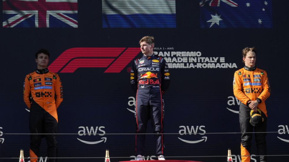 F1: Vozač Red Bula Maks Ferstapen pobednik Velike nagrade Emilije Romanje