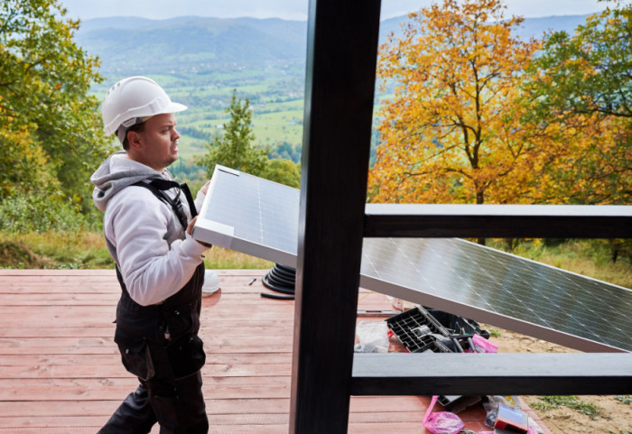 (VIDEO) Da li su solarni paneli isplativi i zašto ih u Srbiji koristi manje od jedan odsto domaćinstava