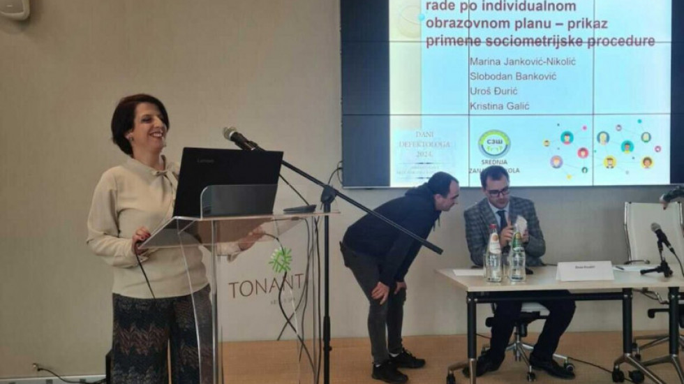 Defektolog o inkluziji: Sistem čini da se kao spoljni saradnici kasno uključimo u proces dodatne podrške