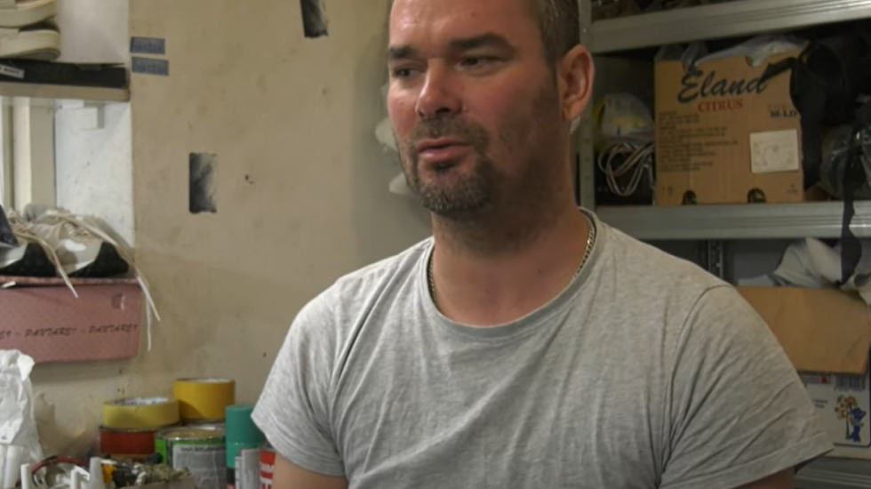 (VIDEO) Zanat koji ne izlazi iz mode: Kako je sportista postao vrhunski obućar